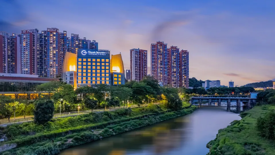 保證出發》保證入住深圳觀瀾格蘭雲天國際酒店甘坑客家小鎮、觀瀾古墟