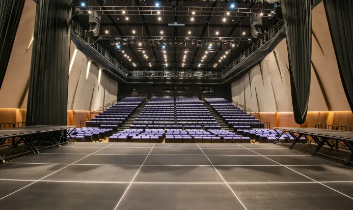 深圳灣區之聲演藝中心夜景 深圳灣區之聲演藝中心夜景