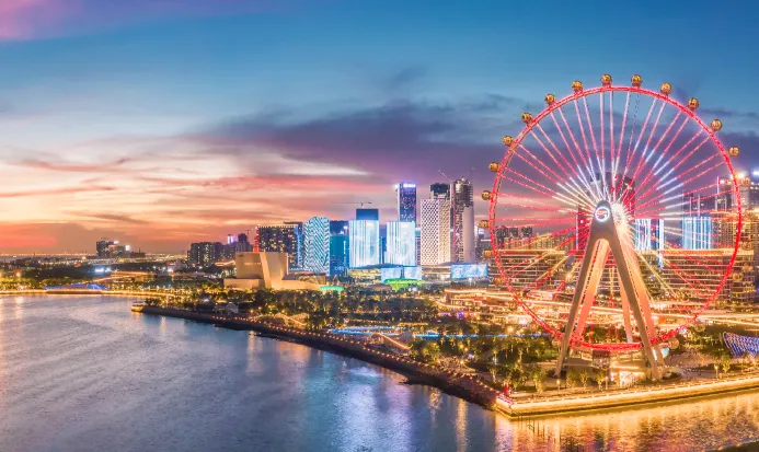 歡樂港灣綜合娛樂設施及灣區之光摩天輪 歡樂港灣綜合娛樂設施及灣區之光摩天輪
