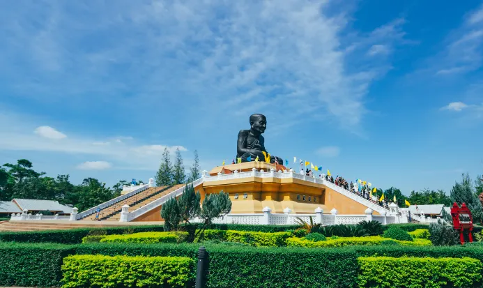 華欣近郊聖溪寺清幽的寺廟建築