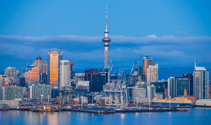 奧克蘭天空塔是市區的標誌性景觀 奧克蘭天空塔是市區的標誌性景觀