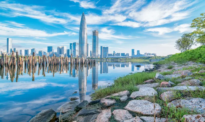 深圳人才公園草坪與海景 深圳人才公園草坪與海景