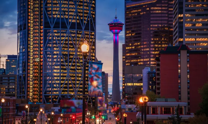 卡爾加里塔是卡加利市中心地標，可俯瞰市景