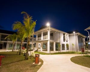 香港-關丹自由行 新加坡航空公司+珍拉丁皇家朱蘭小屋