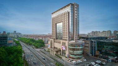 【上海野生動物園荷逸唐酒店（惠南地鐵站店）】上海 3-7天自由行套票