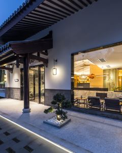 建國·璞隱酒店(南京中山陵景區梧桐大道店)5天4晚自由行套票