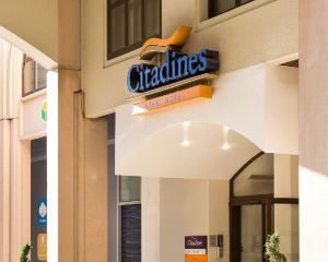 香港-里昂自由行 國泰航空公司+昂普半島馨樂庭酒店（近索恩河畔）