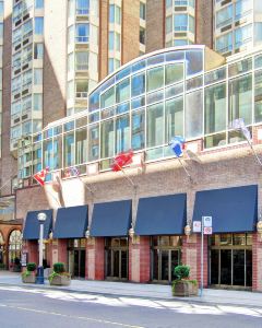 多倫多市中心希爾頓逸林酒店(DoubleTree by Hilton Toronto Downtown)5天4晚自由行套票