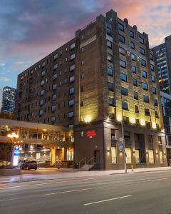 希爾頓歡朋酒店及套房 多倫多市中心(Hampton Inn & Suites by Hilton Toronto Downtown)5天4晚自由行套票