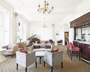 香港-阿伯丁自由行 荷蘭皇家航空公司+阿伯丁加里東尼亞美居酒店