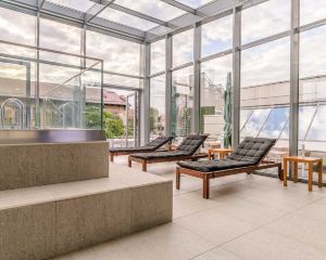 香港-布加勒斯特自由行 德國漢莎航空公司+布加勒斯特喜來登酒店