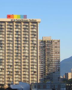 戴維桑德曼套房酒店(Sandman Suites Vancouver on Davie)5天4晚自由行套票