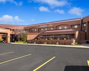 香港-卡利斯佩爾自由行 美國聯合航空公司+卡利斯佩爾歡朋酒店