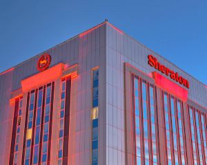 香港-布加勒斯特自由行 阿聯酋國際航空公司+布加勒斯特喜來登酒店