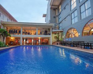 香港-莫爾茲比港自由行 菲律賓航空公司+埃拉海灘酒店