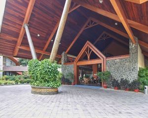 香港-提魯瓦南薩普拉姆自由行 阿聯酋國際航空公司+烏代套房酒店 - 機場酒店