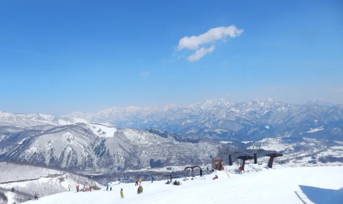 白馬八方尾根滑雪場的雪山景色