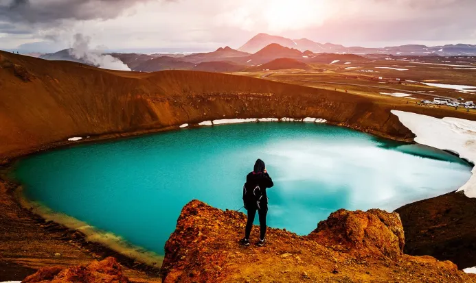 北部米湖區的火山地貌,是阿克雷裏行程的延伸亮點 北部米湖區的火山地貌,是阿克雷裏行程的延伸亮點
