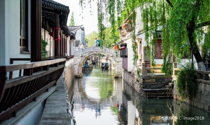 平江路歷史街區,江南水鄉古街沿河兩側佈滿特色小店與茶館 平江路歷史街區,江南水鄉古街沿河兩側佈滿特色小店與茶館