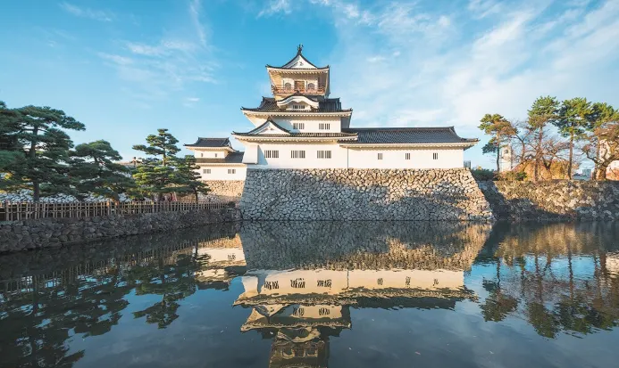 富山市一帶的秋日庭園景色 富山市一帶的秋日庭園景色
