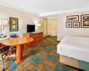 香港-阿爾伯克基自由行 美國聯合航空公司+阿爾伯克基西拉昆塔温德姆套房酒店