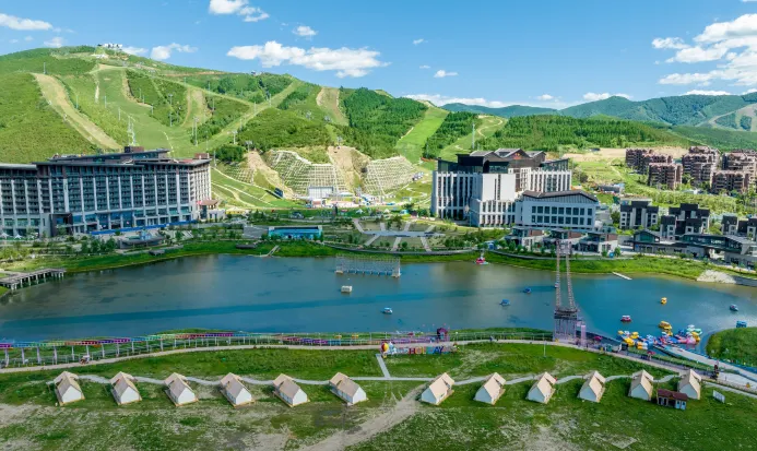 崇禮翠雲山旅遊度假區的冬日山景 崇禮翠雲山旅遊度假區的冬日山景
