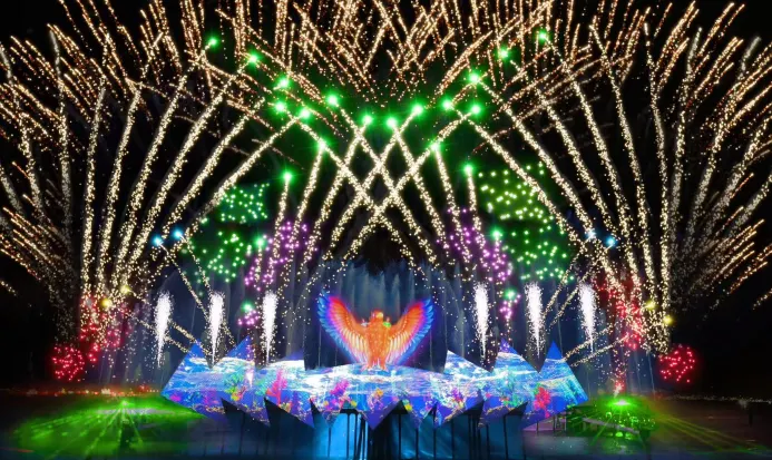 時光之翼煙花交響曲，聖淘沙海邊的夜間演出