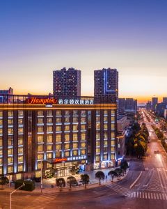 昆明南站希爾頓歡朋酒店5天4晚自由行套票