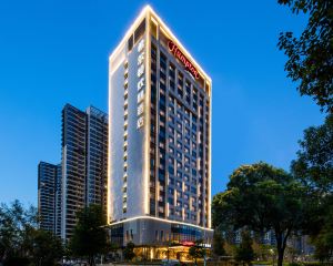 香港-贛州自由行 中國東方航空股份有限公司+贛州章江新區希爾頓歡朋酒店