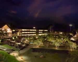 香港-萬鴉老自由行 印尼嘉魯達航空+美娜多露樂伊度假酒店