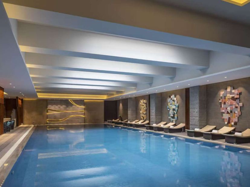 陽江中心華邑酒店 室內泳池