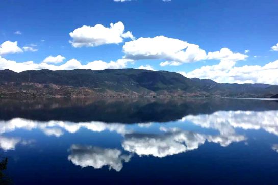瀘沽湖