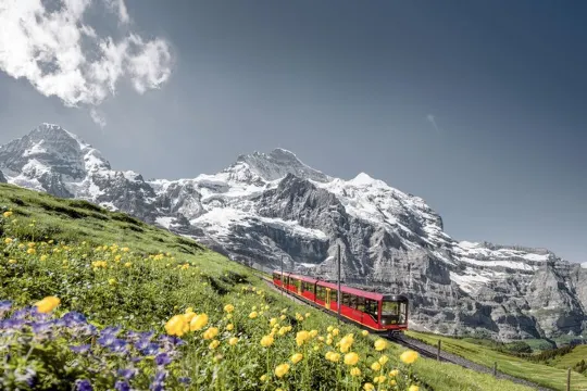 少女峰齒軌火車