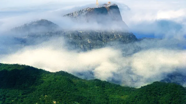峨眉山