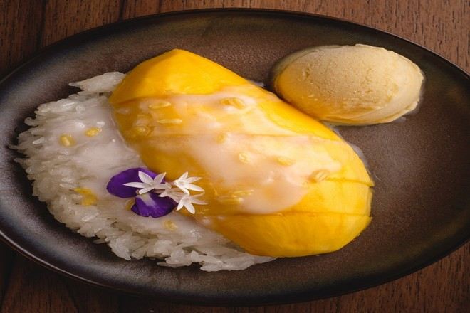 The Local By Oamthong Thai Cuisine