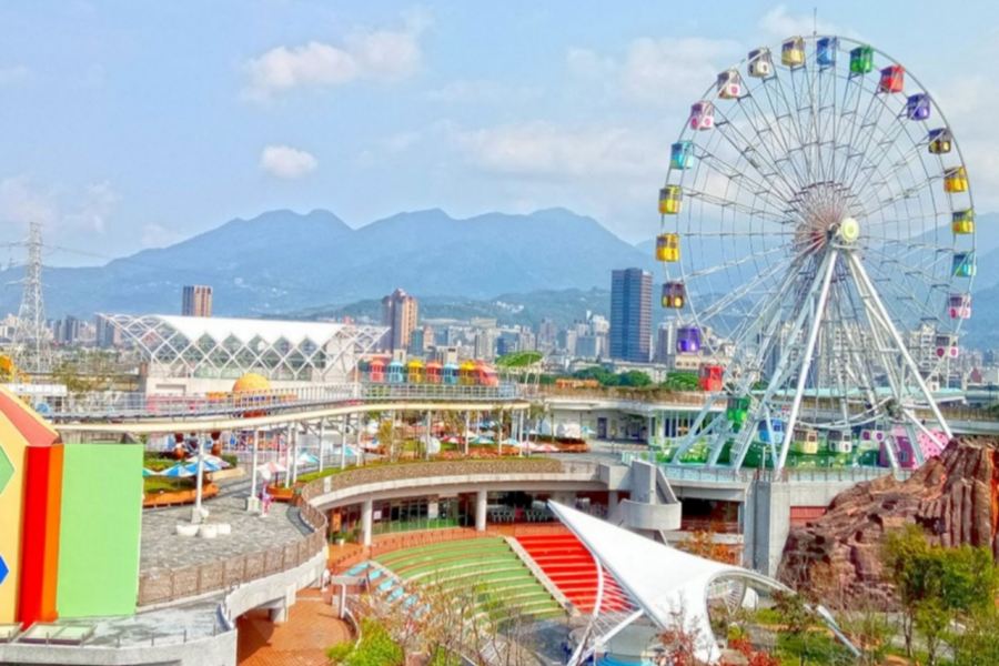 台中+台北 親子雙樂園5天團【保證住宿各2晚及兩大床房型】麗寶賽車主題旅店T11 T12 Hotel及5星級台北福容二館酒店、新竹市立動物園、麗寶樂園~探索世界【免費代辦台灣簽證(網證)*】