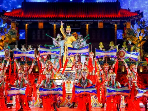 觀看大型實景演出《長恨歌》