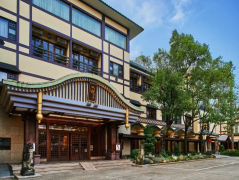 《珠海御溫泉》(任浸泡偏矽酸型溫泉)【荔枝柴燒鵝+非遺古法秘製叉燒宴】【滋補天麻桑拿大扇雞+巴掌大生蠔鮑魚宴】保證入住國際品牌旗下珠海智選假日酒店 珠海溫泉純玩2天團