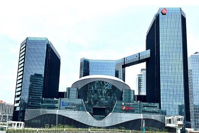 Mitsui Shopping Park LaLaport 南港