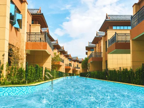 韶關翁源·龍泰翁山源溫泉城 威尼斯泳道