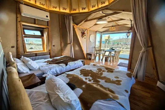 西烏乞亞鄂溫克撮羅子酒店