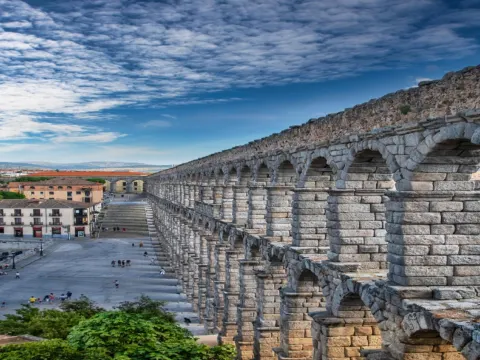 塞哥維亞古城~古羅馬水道橋
