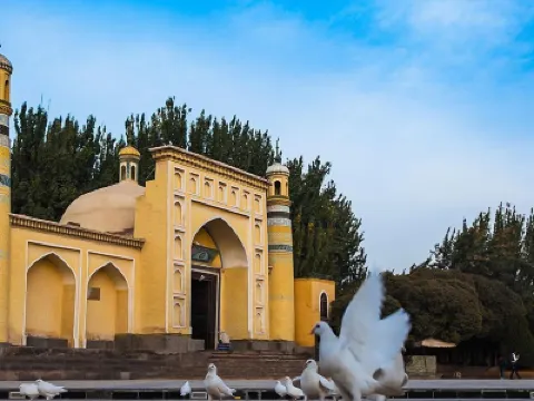 環遊南北疆~深度美景15天升級純玩之旅 北疆(禾木、喀納斯、賽里木湖、那拉提草原、天山花海、五彩灘)、南疆(溫宿大峽谷、紅海胡楊林公園、艾提尕爾清真寺、喀什古城、卡拉庫里湖、盤龍古道) 環遊南北疆~深度美景15天升級純玩之旅 北疆(禾木、喀納斯、賽里木湖、那拉提草原、天山花海、五彩灘)、南疆(溫宿大峽谷、紅海胡楊林公園、艾提尕爾清真寺、喀什古城、卡拉庫里湖、盤龍古道)