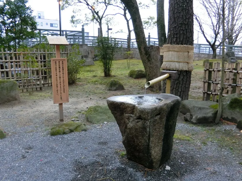 岡崎城