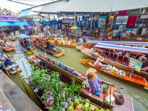 曼谷+芭堤雅 5天玩樂之旅  《人氣之首》吞武里海鮮市場、長頸鹿莊園、《打卡熱點》Mae Klong 火車鐵路市場、乘小船漫遊Damnoen Saduak水上市場