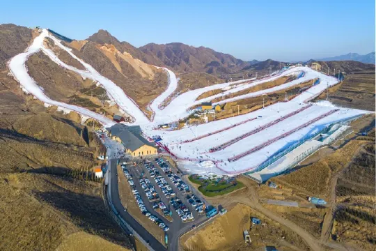 馬鬃山滑雪場