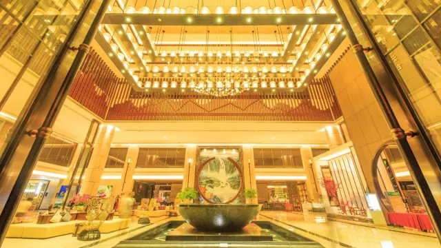 三英溫泉度假酒店