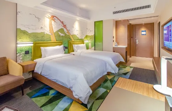 鶴山希爾頓歡朋酒店