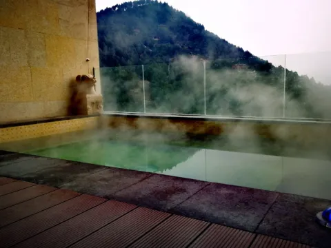 北京海灣半山酒店溫泉