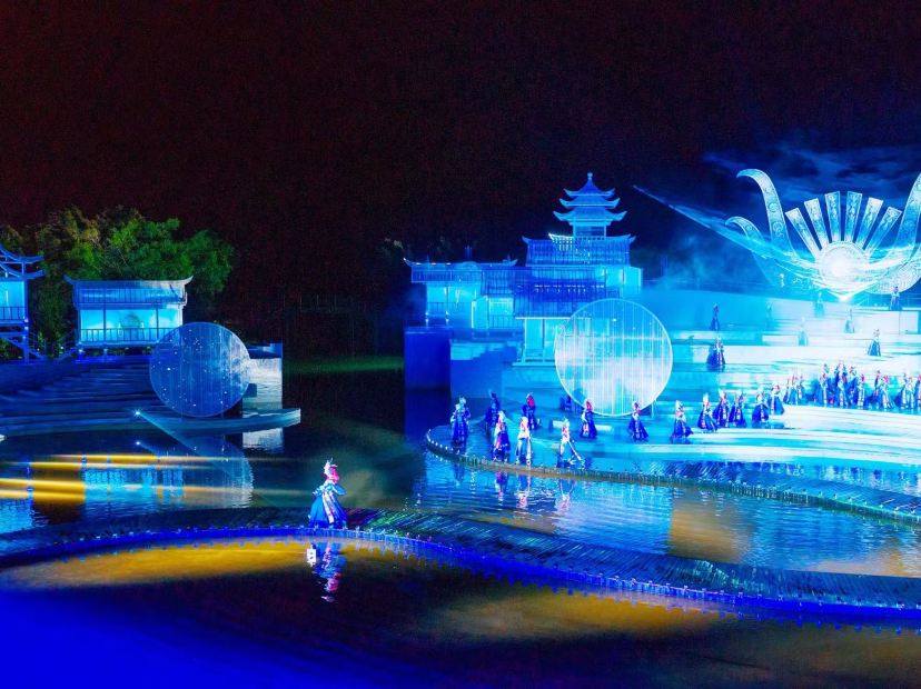 鳳凰樂土·山水麗人